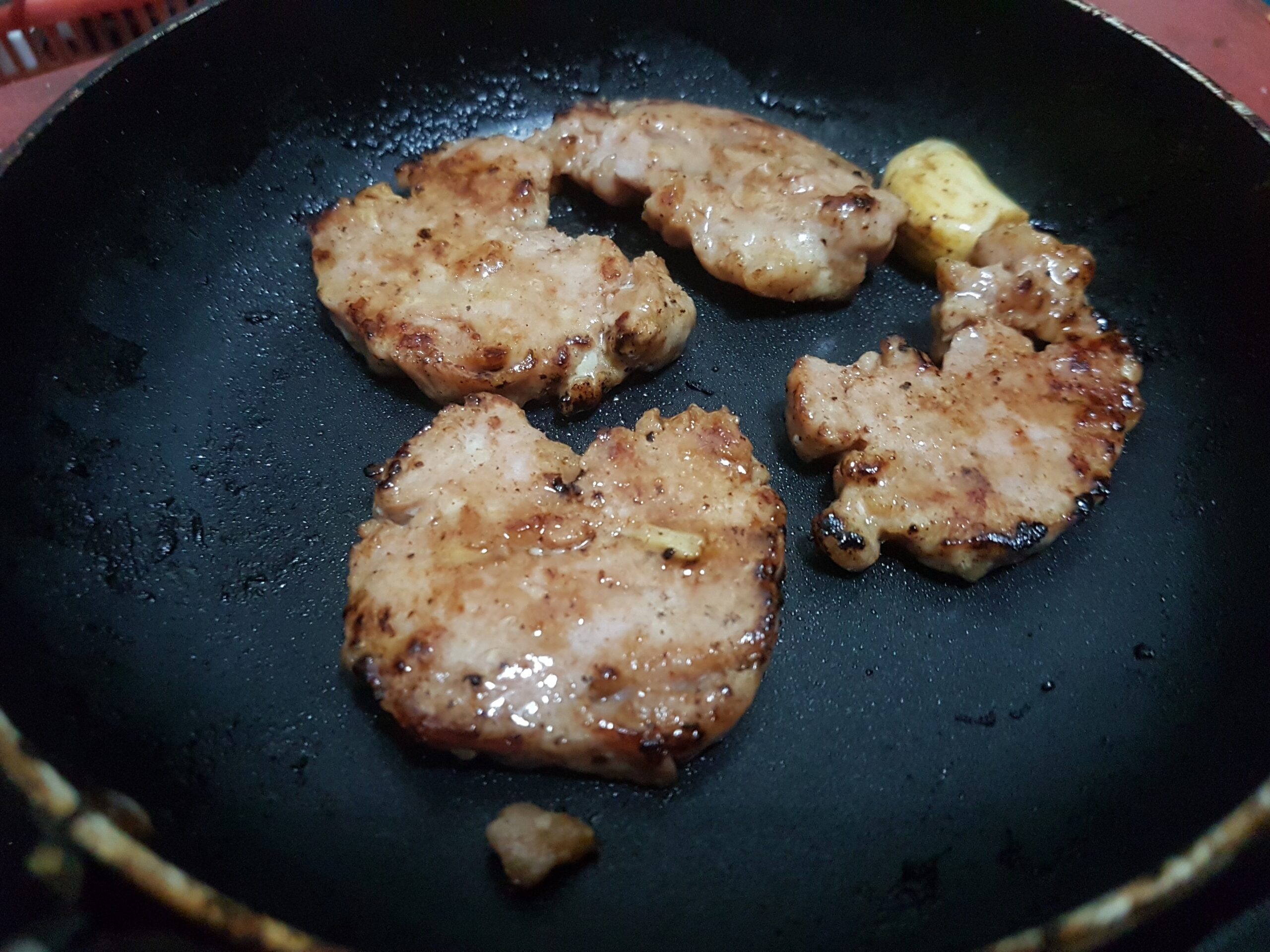 อาหารคืองานทดลอง (เบอร์เกอร์แหนม)